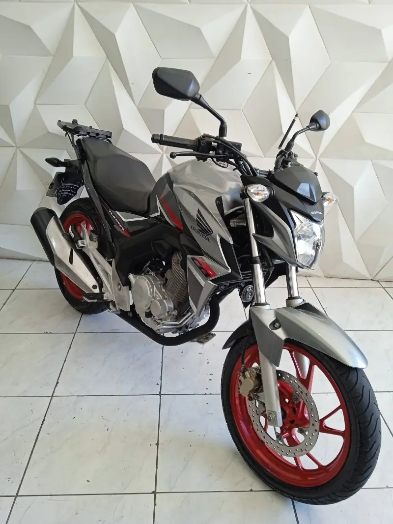 Honda CB 250F Twister (ABS)