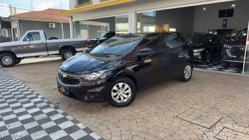 Chevrolet Onix 1.0 LT SPE/4