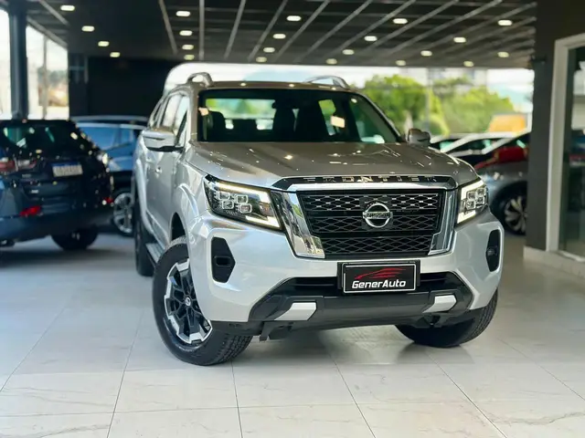 Carro Nissan Frontier 2023 XE CD 4x4 2.3 Bi-TB Diesel Aut.