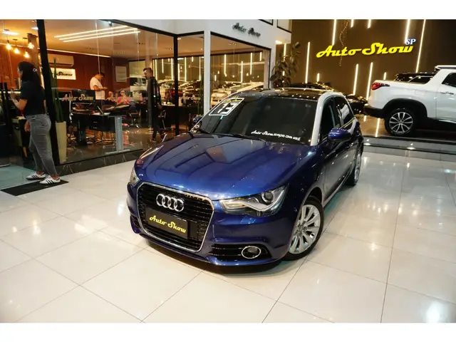 Carro Audi A1 2013 1.4 TFSI Attraction S Tronic
