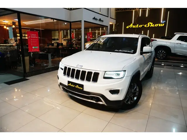 Carro Jeep Grand Cherokee 2014 3.6 V6 Laredo 4WD