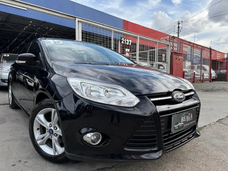 Ford Focus Sedan SE 2.0 16V PowerShift (Aut)