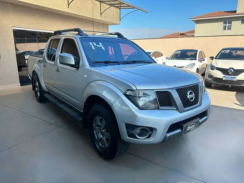 Nissan Frontier 2.5 TD CD 4x4 SV Attack