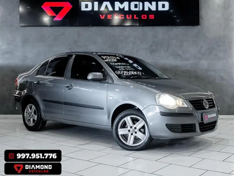 Volkswagen Polo Sedan 1.6 8V (Flex)