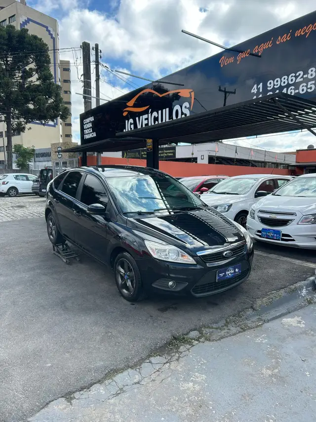 Carro Ford Focus Hatch 2012 2.0 16V Flex