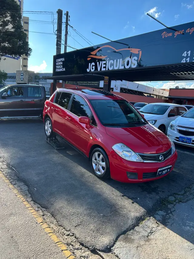 Carro Nissan Tiida 2011 SL 1.8 (flex) (aut)