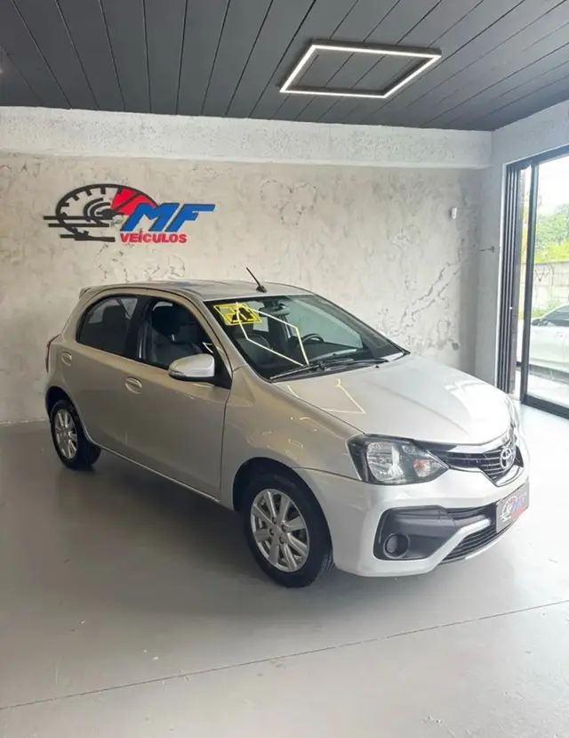 Carro Toyota Etios 2020 X Plus 1.5 (Aut) (Flex)
