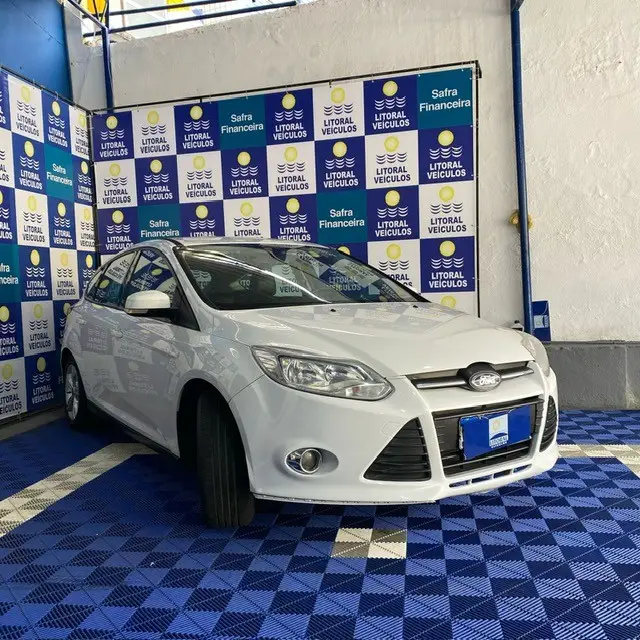 Ford Focus Hatch S 1.6 16V TiVCT