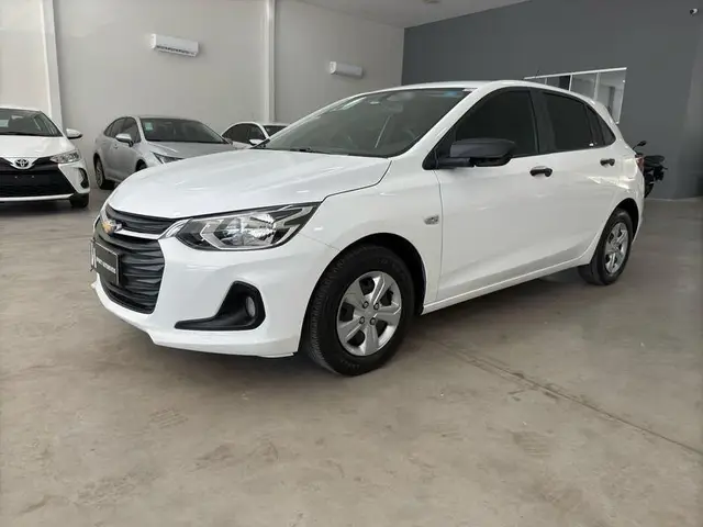 Carro Chevrolet Onix 2024 1.0