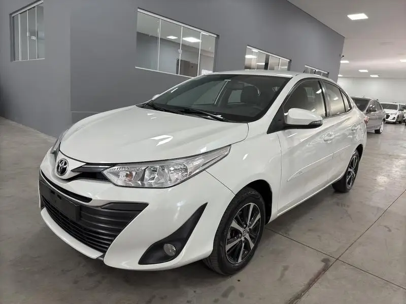 Toyota Yaris Sedan 1.5 XS Connect CVT (Flex)