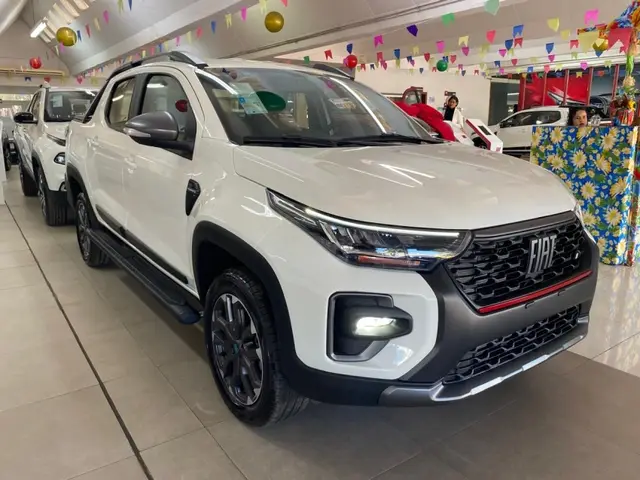 Carro Fiat Strada 2025 Ultra 1.0 Turbo