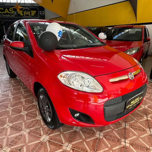 Carro Fiat Palio 2013 Attractive 1.4 8V (Flex)