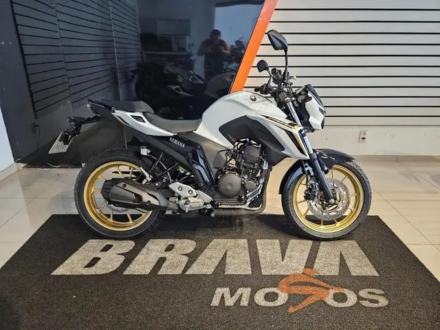 Carro Yamaha Fazer FZ15 2025 ABS Connected