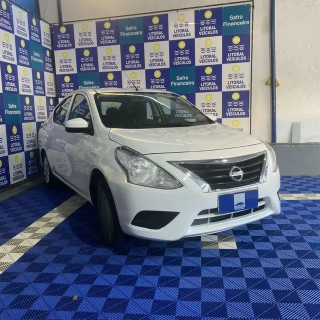 Nissan Versa 1.6 16V S FlexStart (Flex)