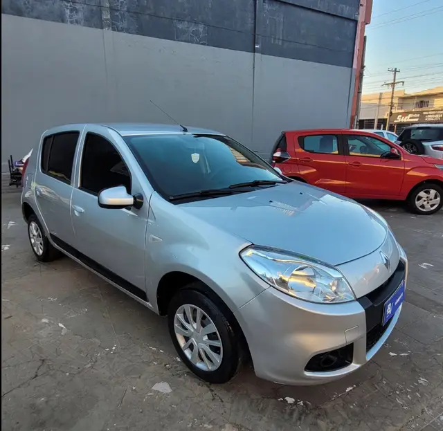 Carro Renault Sandero 2012 Expression 1.0 16V (flex)
