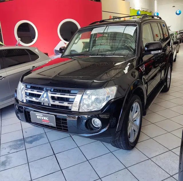 Carro Mitsubishi Pajero Full 2014 3.2 DI-D 5D HPE 4WD