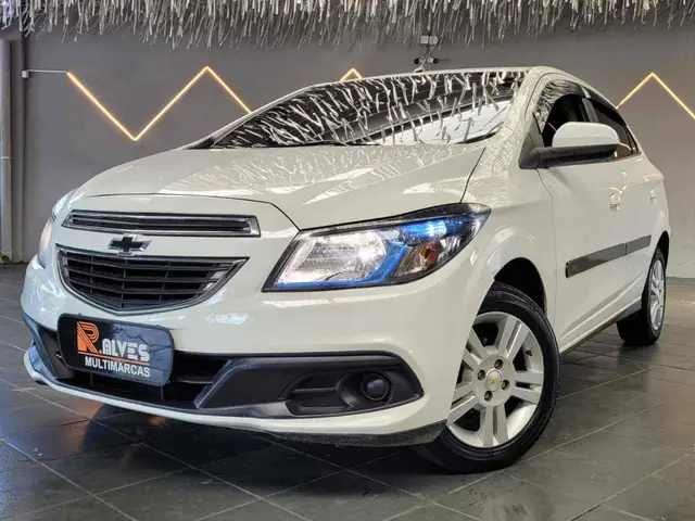 Carro Chevrolet Onix 2013 1.4 LT SPE/4