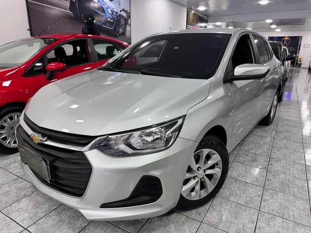 Carro Chevrolet Onix 2023 LT 1.0