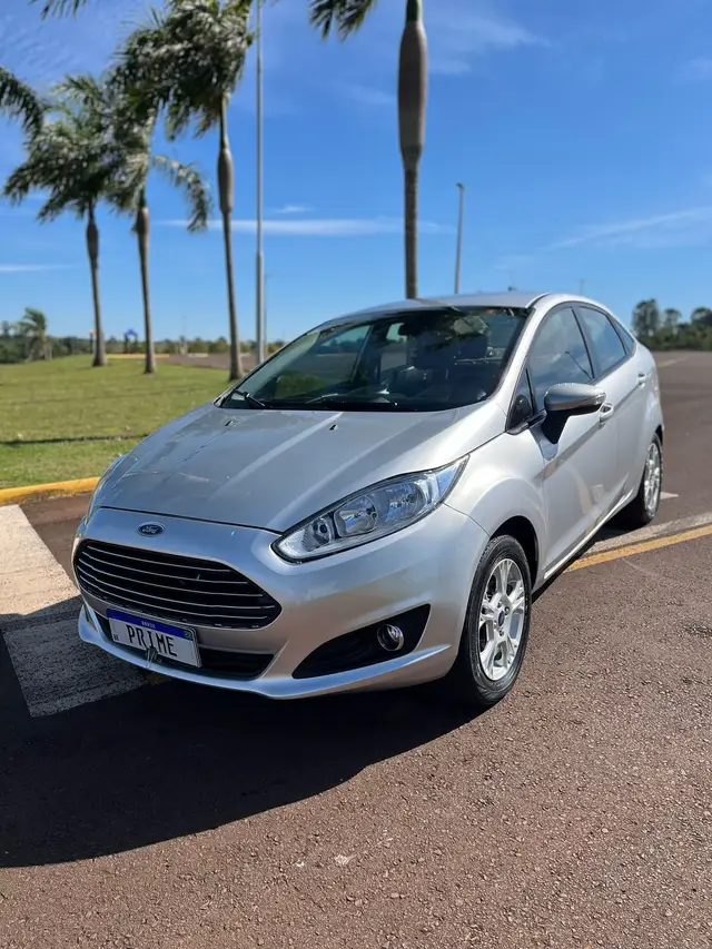 Carro Ford New Fiesta Sedan 2014 1.6 SE PowerShift (Flex)
