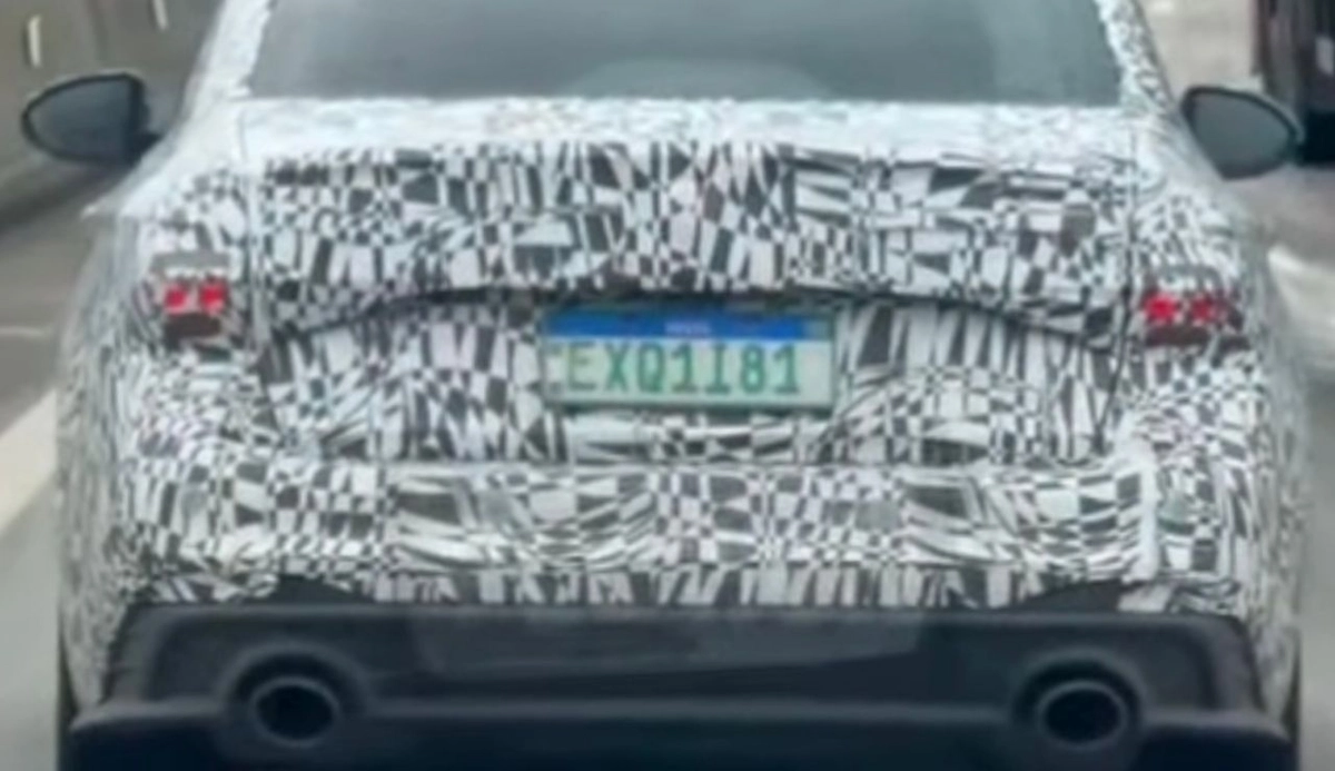 O sedan esportivo reestilizado deve ser o próximo lançamento da Volkswagen no Brasil