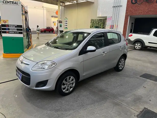 Carro Fiat Palio 2017 Attractive 1.0 Evo (Flex)