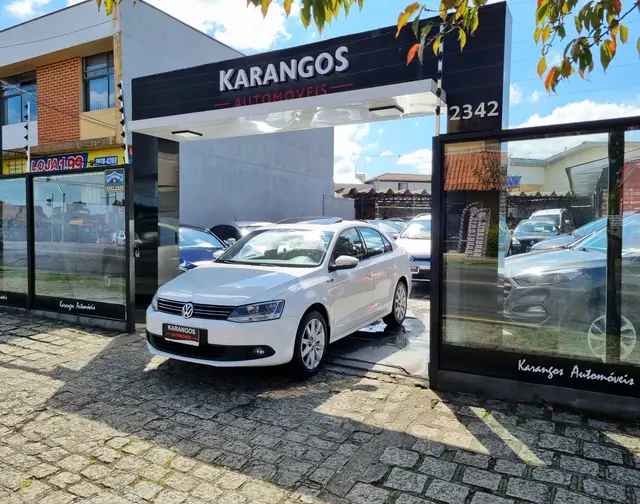 Carro Volkswagen Jetta 2013 2.0 Comfortline (Flex)
