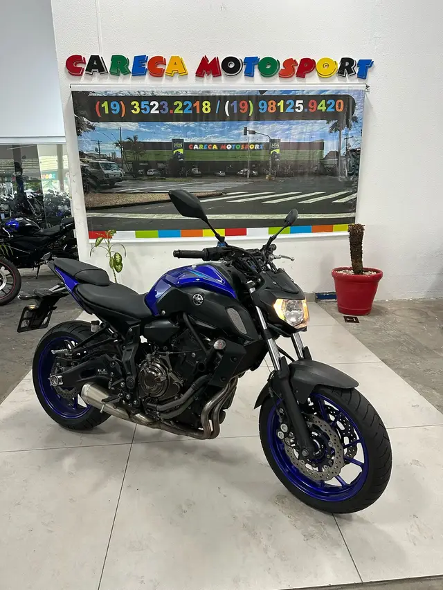 Carro Yamaha MT-07 2025 ABS