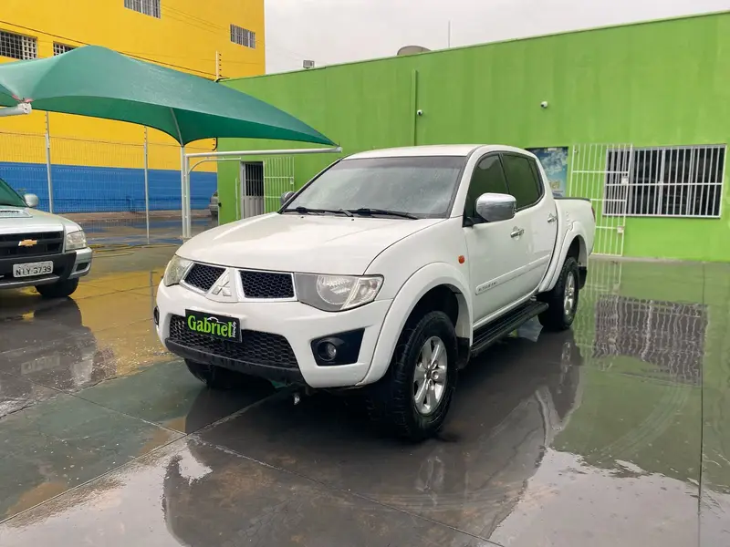 Mitsubishi L200 Triton Sport HPE 4x4 3.2 DI-D (Aut)