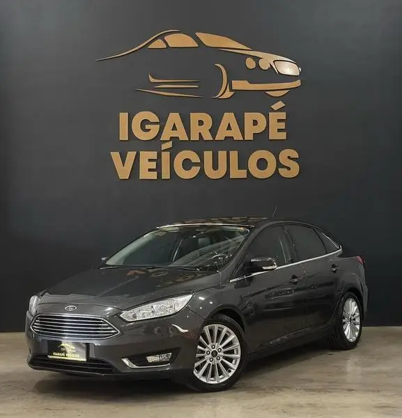Carro Ford Focus Sedan 2018 Titanium Plus 2.0 PowerShift