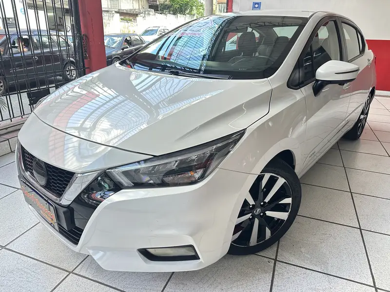 Nissan Versa Exclusive 1.6 (Flex) (Aut)
