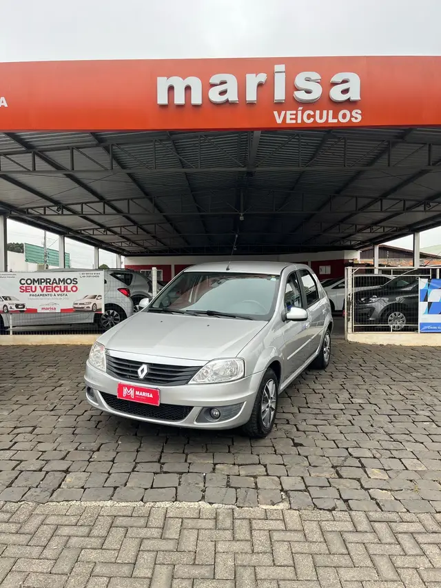 Carro Renault Logan 2013 Expression 1.6 8V Hi-Torque (flex)