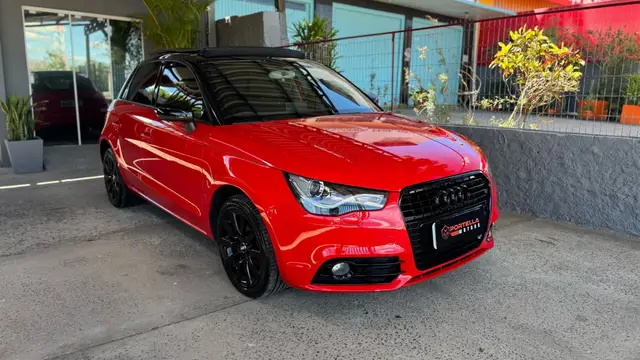 Carro Audi A1 2013 1.4 TFSI Sportback Attraction S Tronic