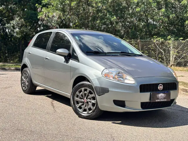 Carro Fiat Punto 2011 Attractive 1.4 (Flex)