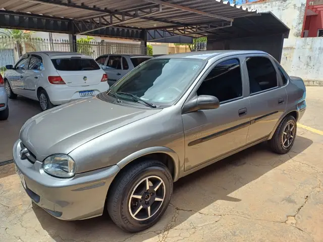 Carro Chevrolet Classic 2005 Corsa Sedan  Life 1.0 VHC