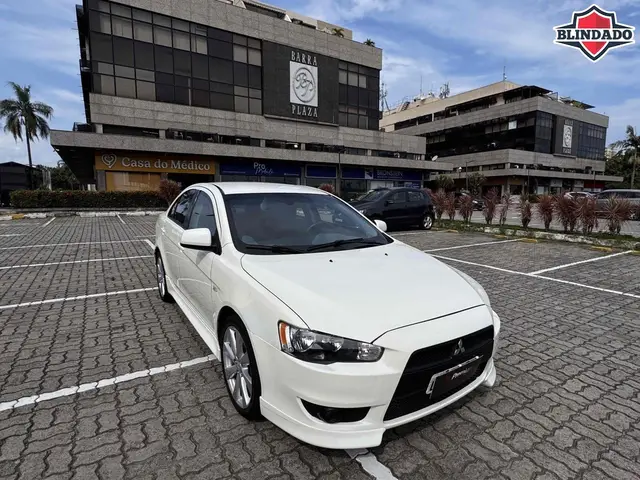 Carro Mitsubishi Lancer 2013 2.0 16V