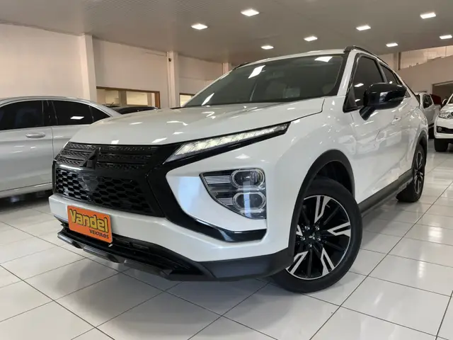 Carro Mitsubishi Eclipse Cross 2023 HPE 1.5 Turbo (Aut)
