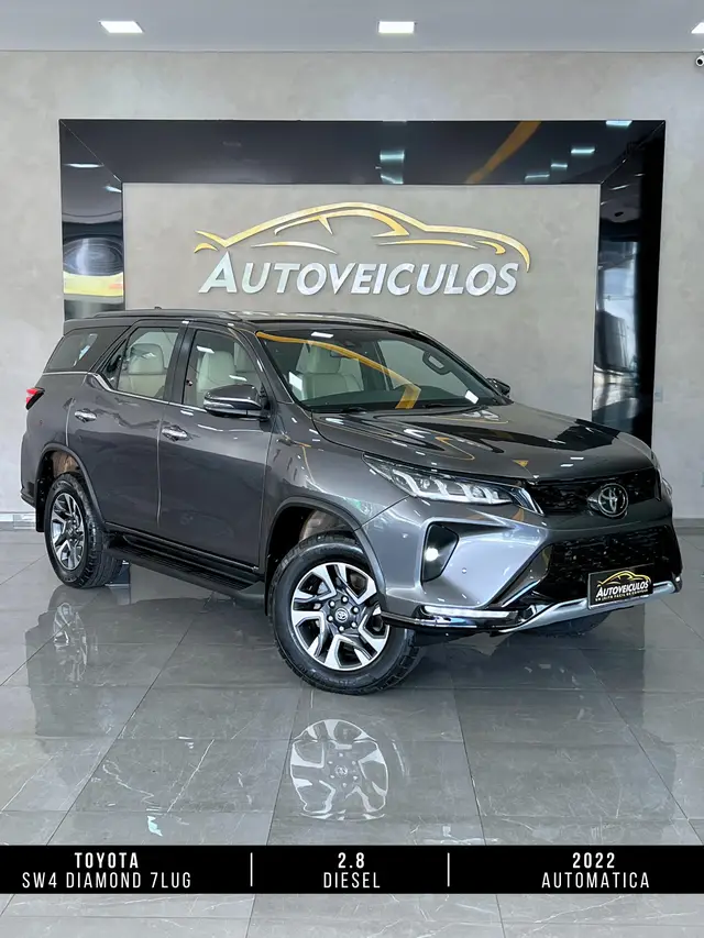 Carro Toyota SW4 2022 Diamond  2.8 turbodiesel 7L 4x4 (Aut)
