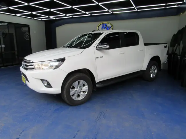 Carro Toyota Hilux Cabine Dupla 2017 Hilux 2.8 TDI SRV CD 4x4 (Aut)