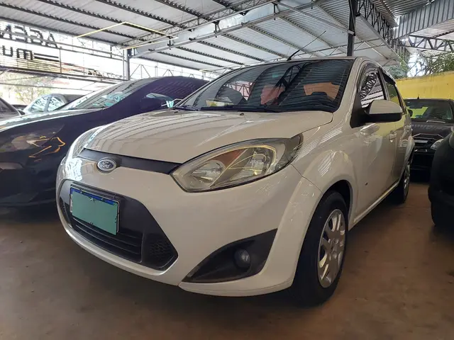Carro Ford Fiesta Sedan 2014 SE 1.6 Rocam (Flex)