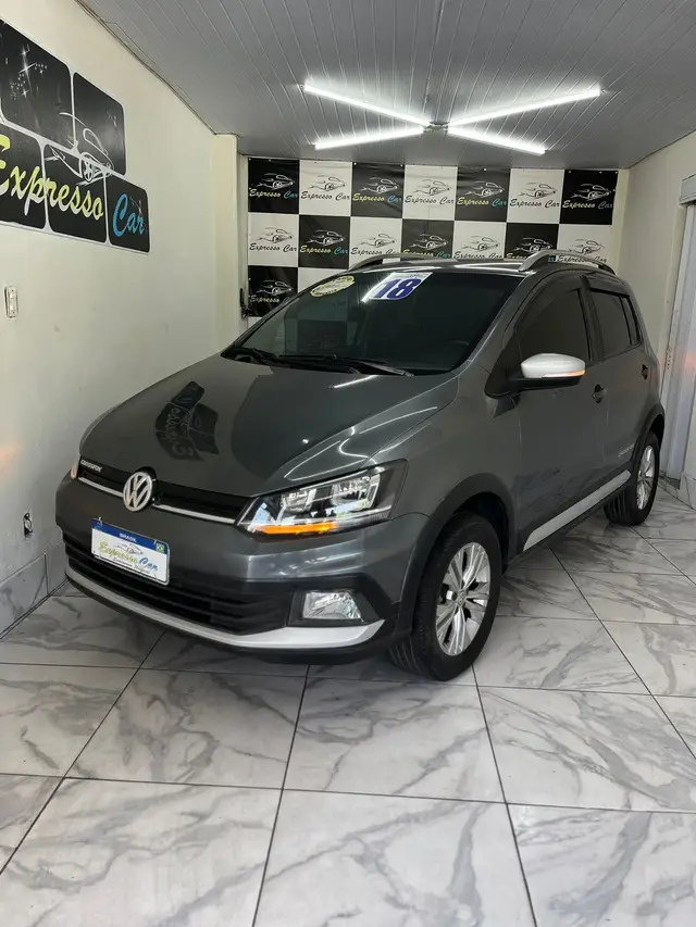 Carro Volkswagen CrossFox 2018 1.6 16v MSI I-Motion (Flex)