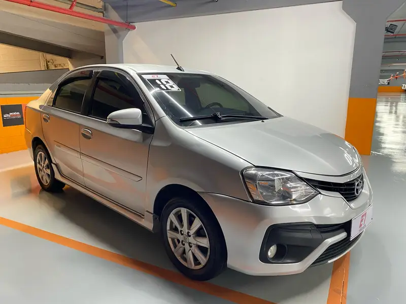Toyota Etios Sedan XLS 1.5 (Aut) (Flex)