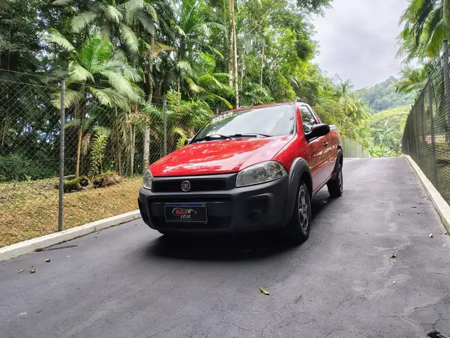 Carro Fiat Strada 2015 Working 1.4 (Flex)