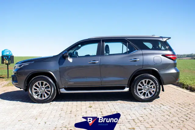 Carro Toyota Hilux Cabine Dupla 2021 SR 2.8 TDI CD 4x4 (Aut)