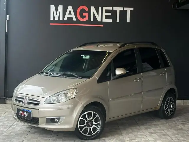 Carro Fiat Idea 2015 Attractive 1.4 8V (Flex)