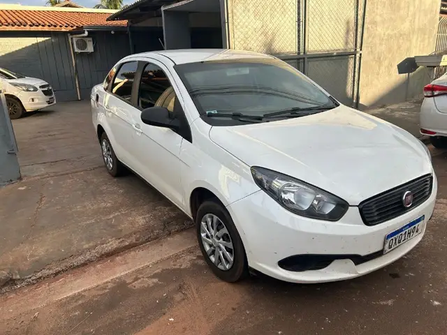 Carro Fiat Grand Siena 2021 Attractive 1.0 (Flex)