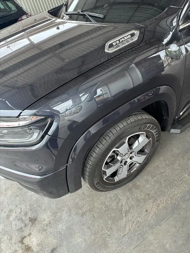 Carro RAM Rampage 2024 Laramie 2.0 Turbo