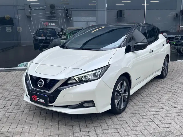 Carro Nissan Leaf 2022 40 kWh Tekna