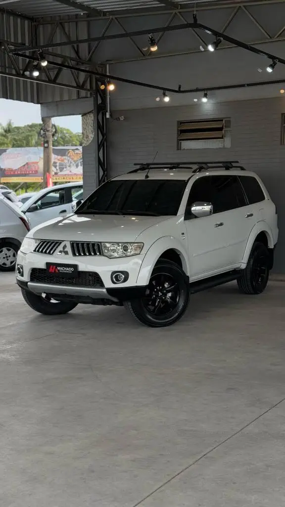 Carro Mitsubishi Pajero Dakar 2012 3.5 HPE 4WD (aut)(Flex)