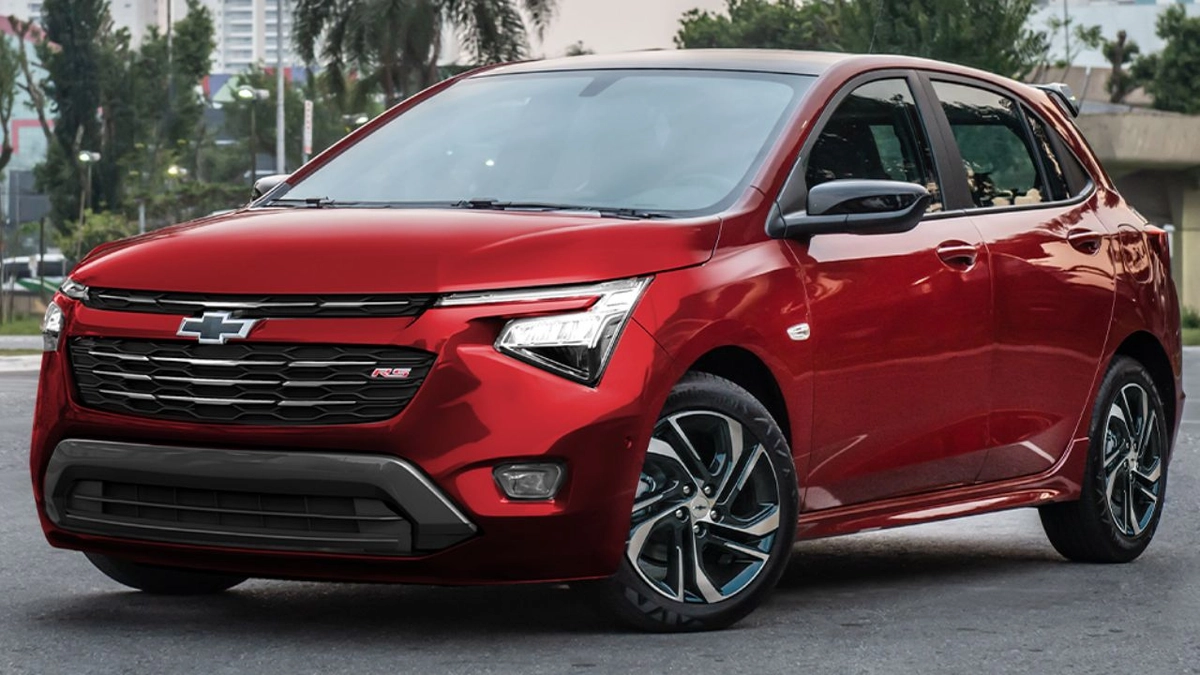 Hatch terá visual renovado em breve para enfrentar VW Polo e Fiat Argo