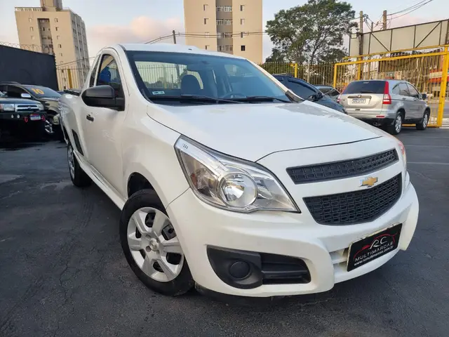 Carro Chevrolet Montana 2018 LS 1.4 (Flex)